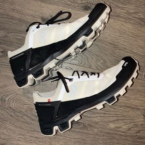 EUC men’s oncloud cloud tech running sneaker